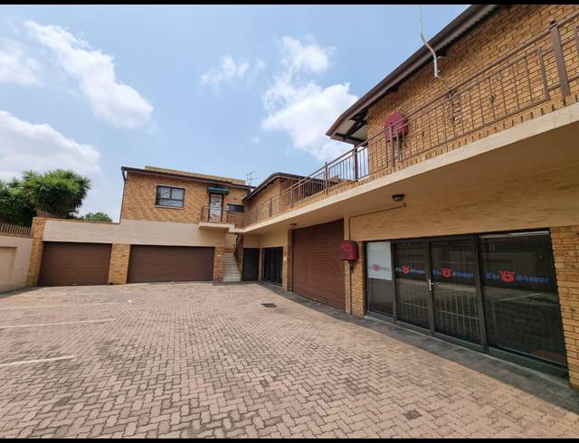 850M² BUILDING FOR SALE IN ALBERTON NORTH